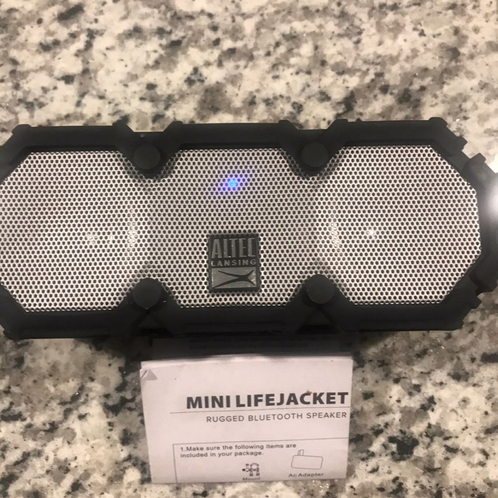 Altec mini life jacket speaker
